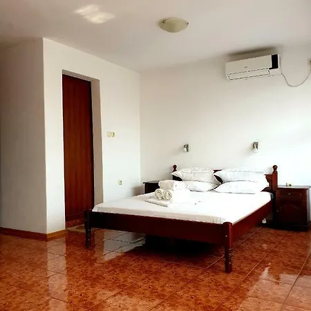 Guest house Къща За Гости Михови