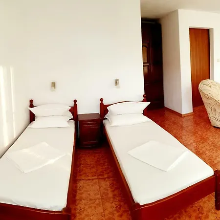 Къща За Гости Михови Guest house Sozopol